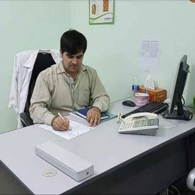 Dr Ali
