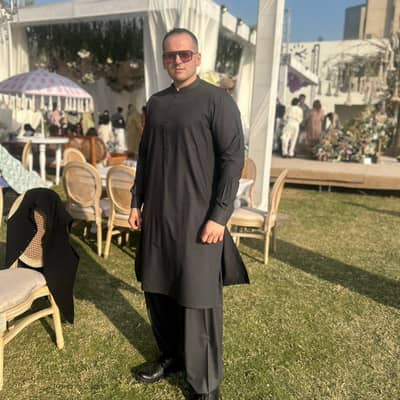 Danial H Zahidi